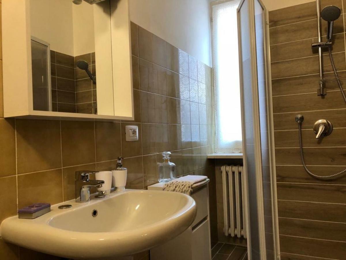 Apartamento Bed & Roses “Gege” La Morra Exterior foto