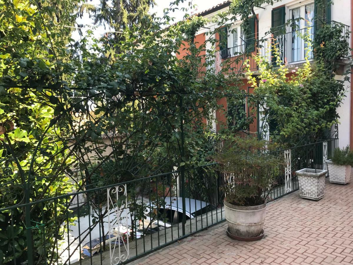 Apartamento Bed & Roses “Gege” La Morra Exterior foto
